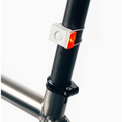 Tylna lampka rowerowa Bookman Block Light biała