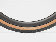 Opona na szuter Bontrager Bontrager Betasso RSL GX 700x42C TLR czarno-brązowa