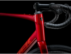 Rower szosowy Trek Domane AL 2 crimson to dark carmine fade 2026
