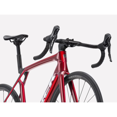 Rower Trek Madone SL 5 Gen 8 gloss fury red/matte deep smoke 2026