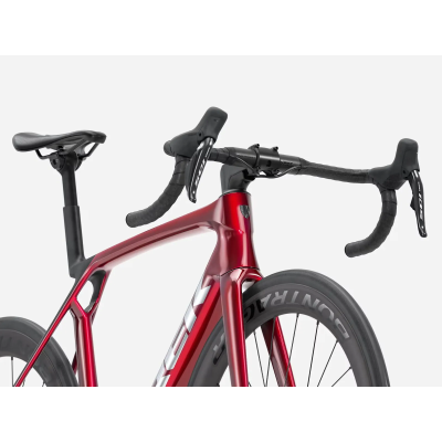 Rower Trek Madone SL 6 Gen 8 gloss fury red/matte deep smoke 2026