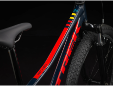 Rower Trek Precaliber 24" 8-biegowy z zawieszeniem nautical navy 2026